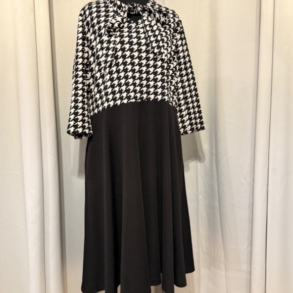 ⏰ Bedoar Vintage Black and White Plaid Bow Tie V-neck 3/4 sleeve dress w/pockets - Picture 3 of 5